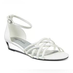 Easy Street Women Tarrah White Evening Sandal New 8M